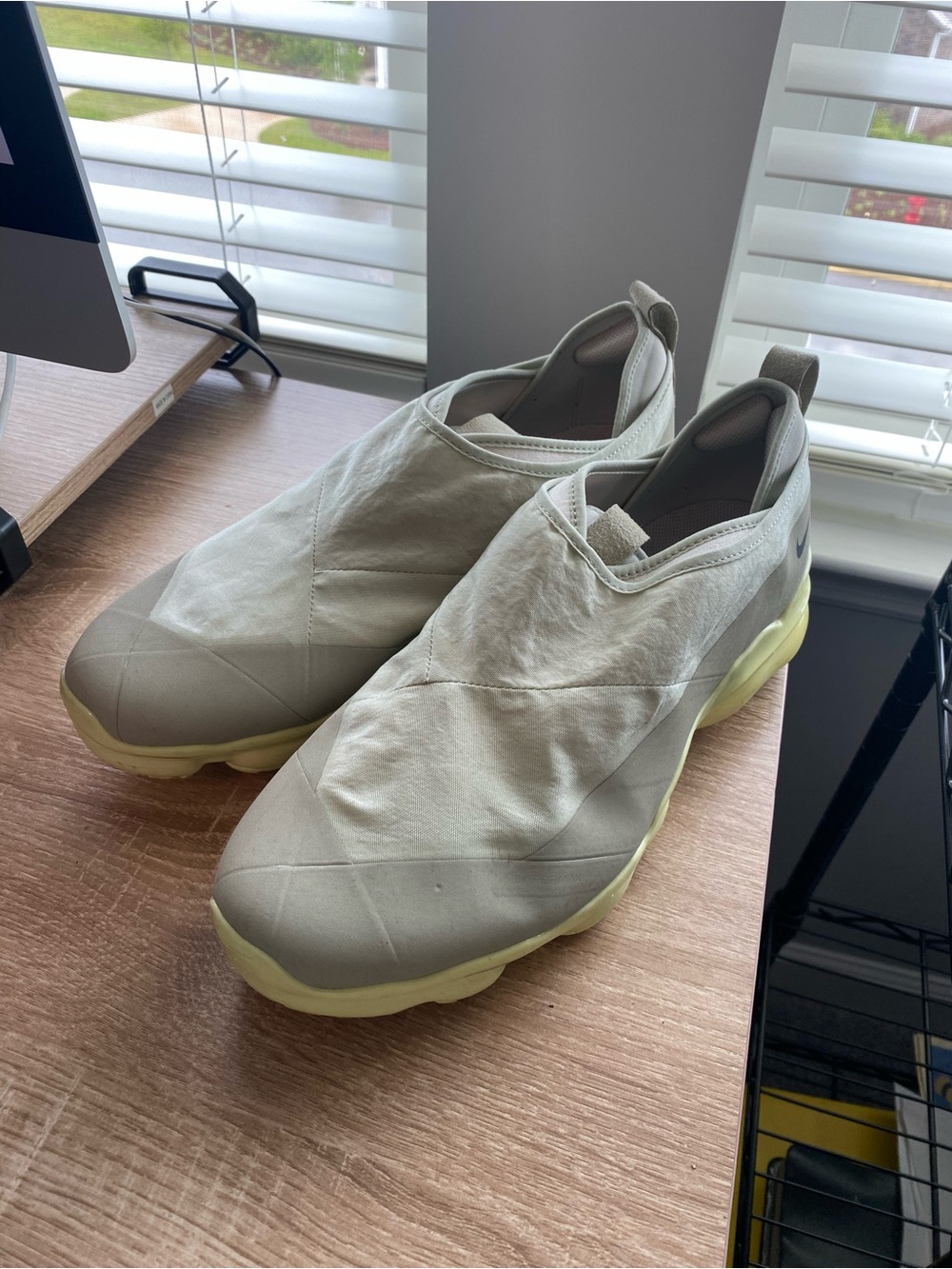 Nike Men's Slip-On Sneakers in Light Gray and Pale Yellow Sole
